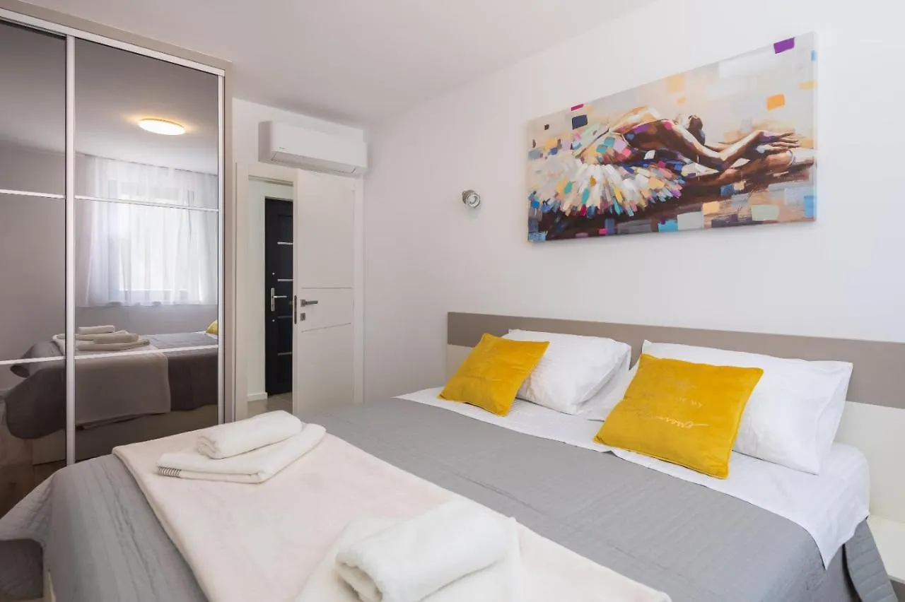 Luxury Apartment Sea Pakostane 0*,