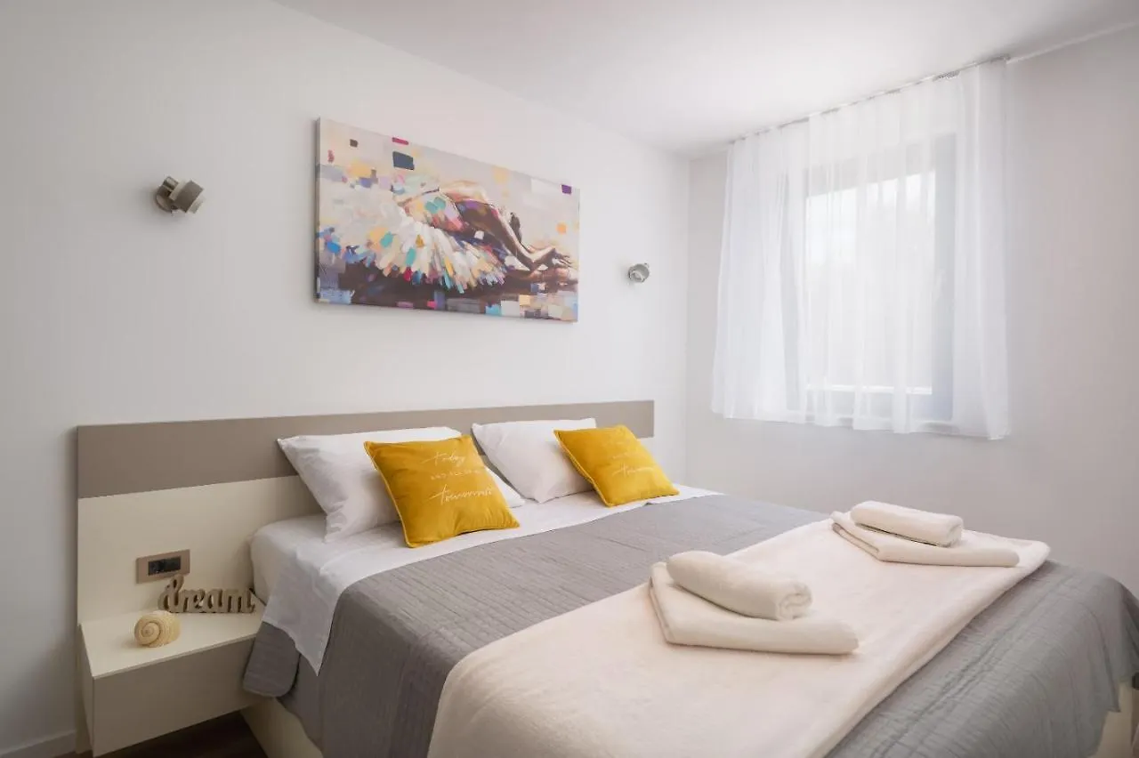 Luxury Apartment Sea Pakostane
