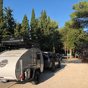 4* Kemping Vransko Jezero - Crkvine